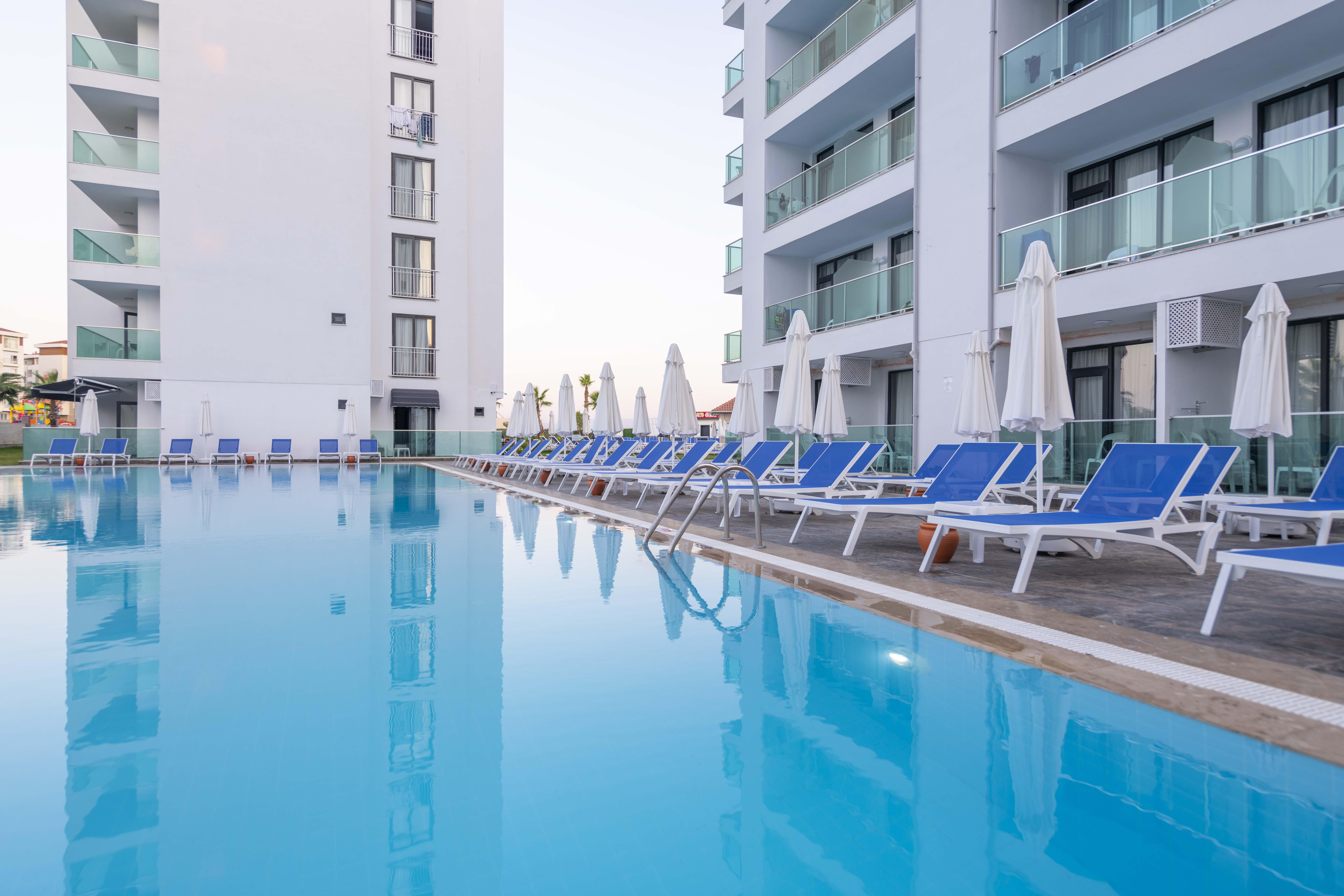 Royal Towers Lara Hotel Antália Exterior foto