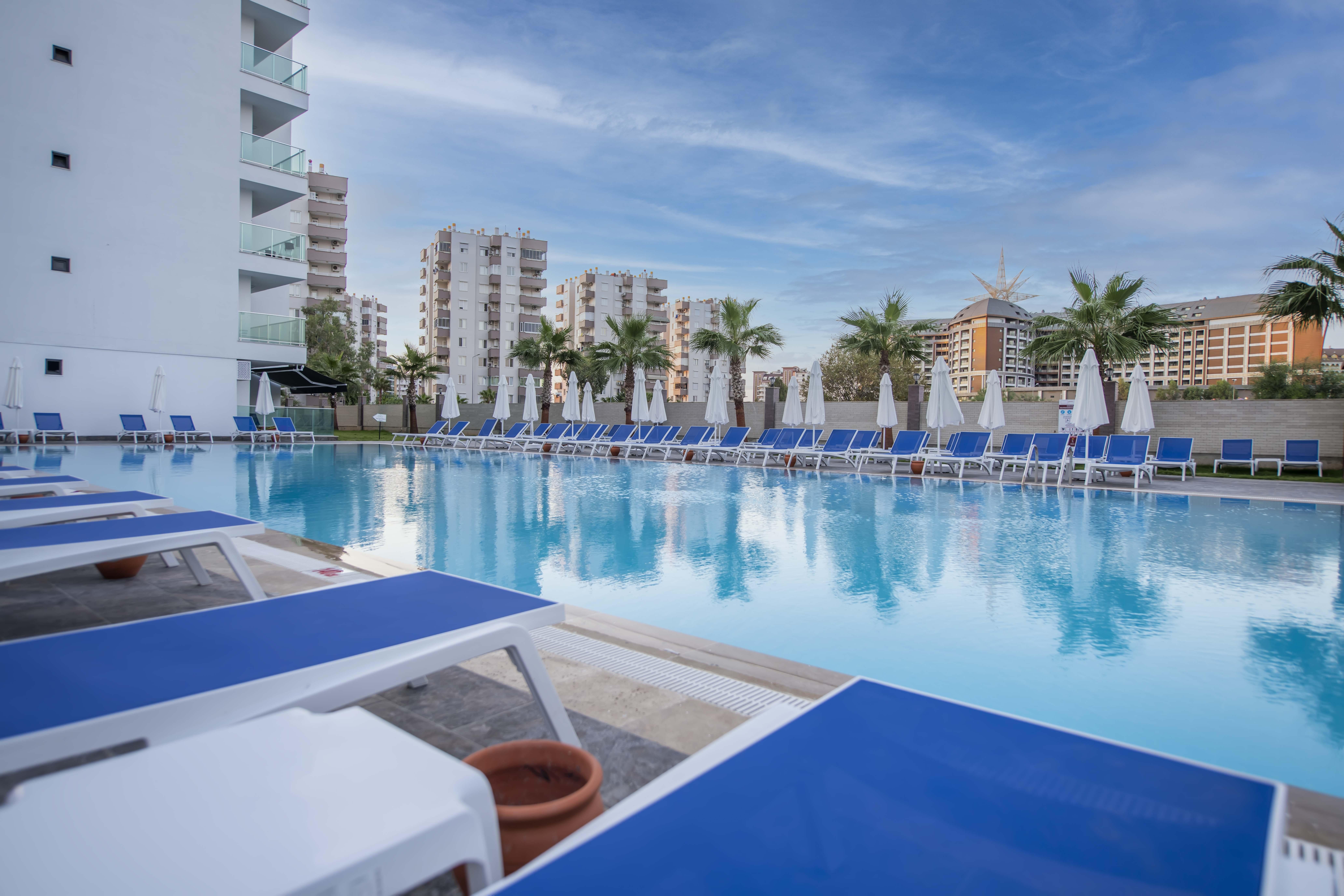 Royal Towers Lara Hotel Antália Exterior foto